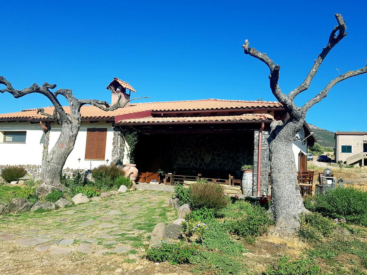 Agriturismo Gennemara B&B Perdaxius Exterior foto